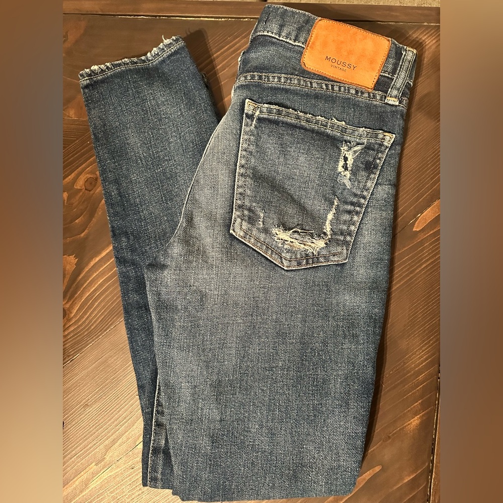 MOUSSY Vintage Blue Distressed Women’s Jeans